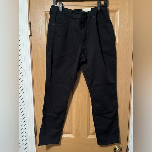 Universal Thread Mid Rise Curvy Skinny Black Pants - Picture 2 of 6